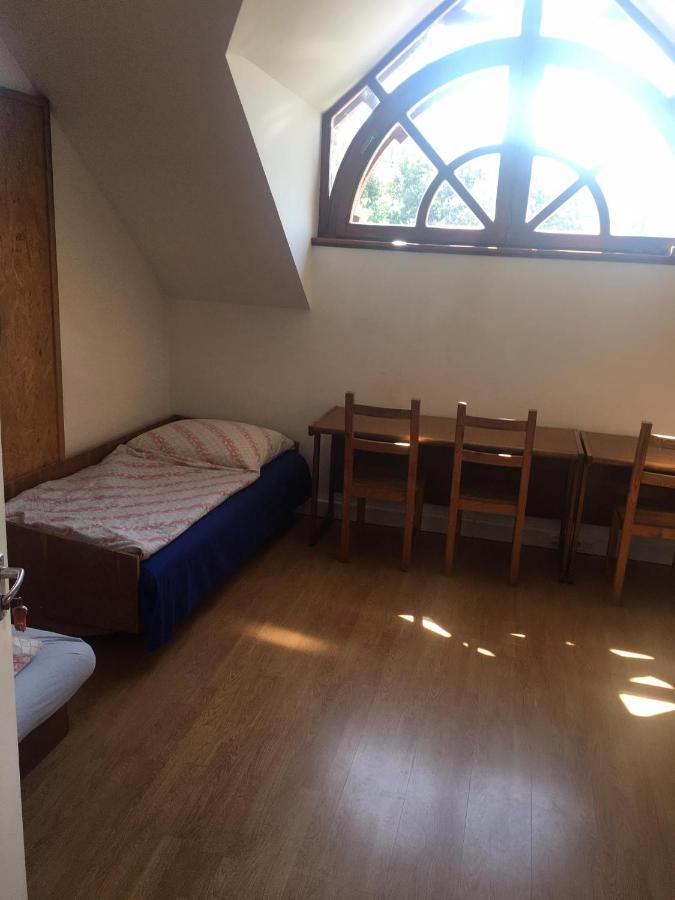 Goencoelhaz Vandrarhem Vác Exteriör bild